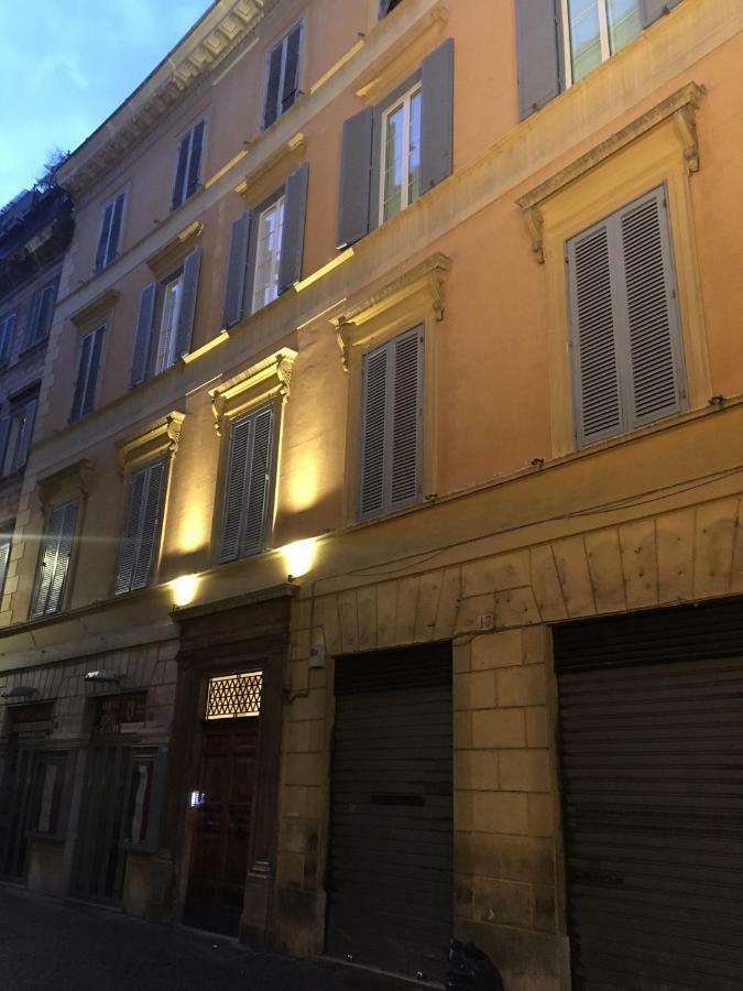 Suitelifetrevi Rome Exterior photo